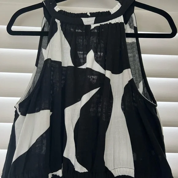 Time and Tru Black & White Abstract Halter Maxi Dress - Picture 8 of 9